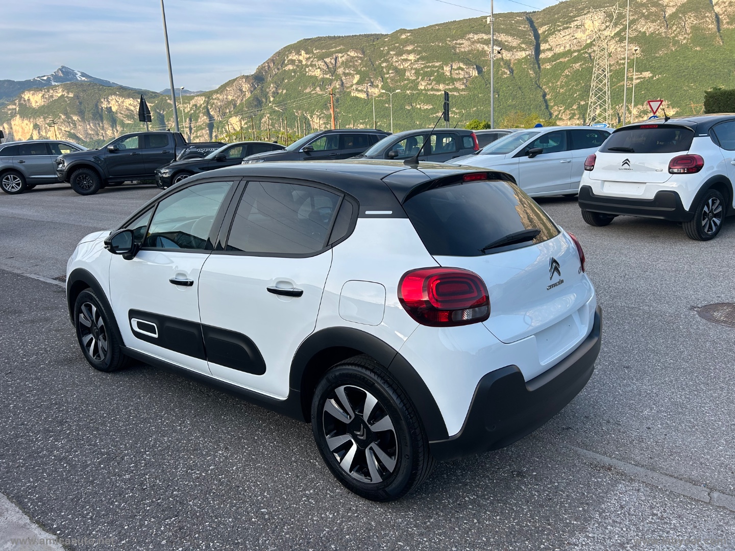 C3 PureTech 83 S&S Shine VERNICE BICOLORE - BIANCO/TETTO NERO - immagine 6