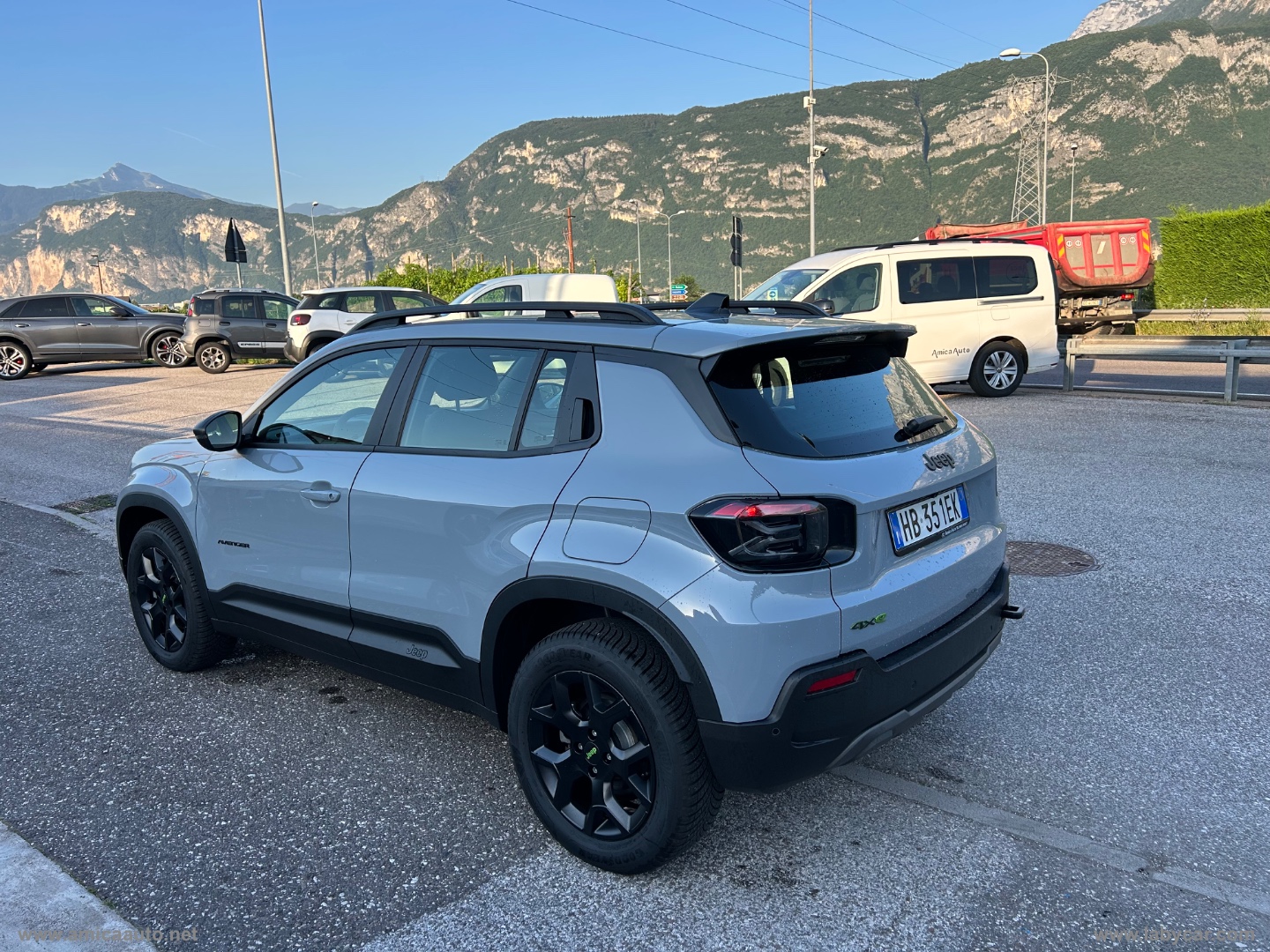 Avenger 1.2 Turbo 145CV e-Hyb.4xe Upland 4X4 - immagine 6