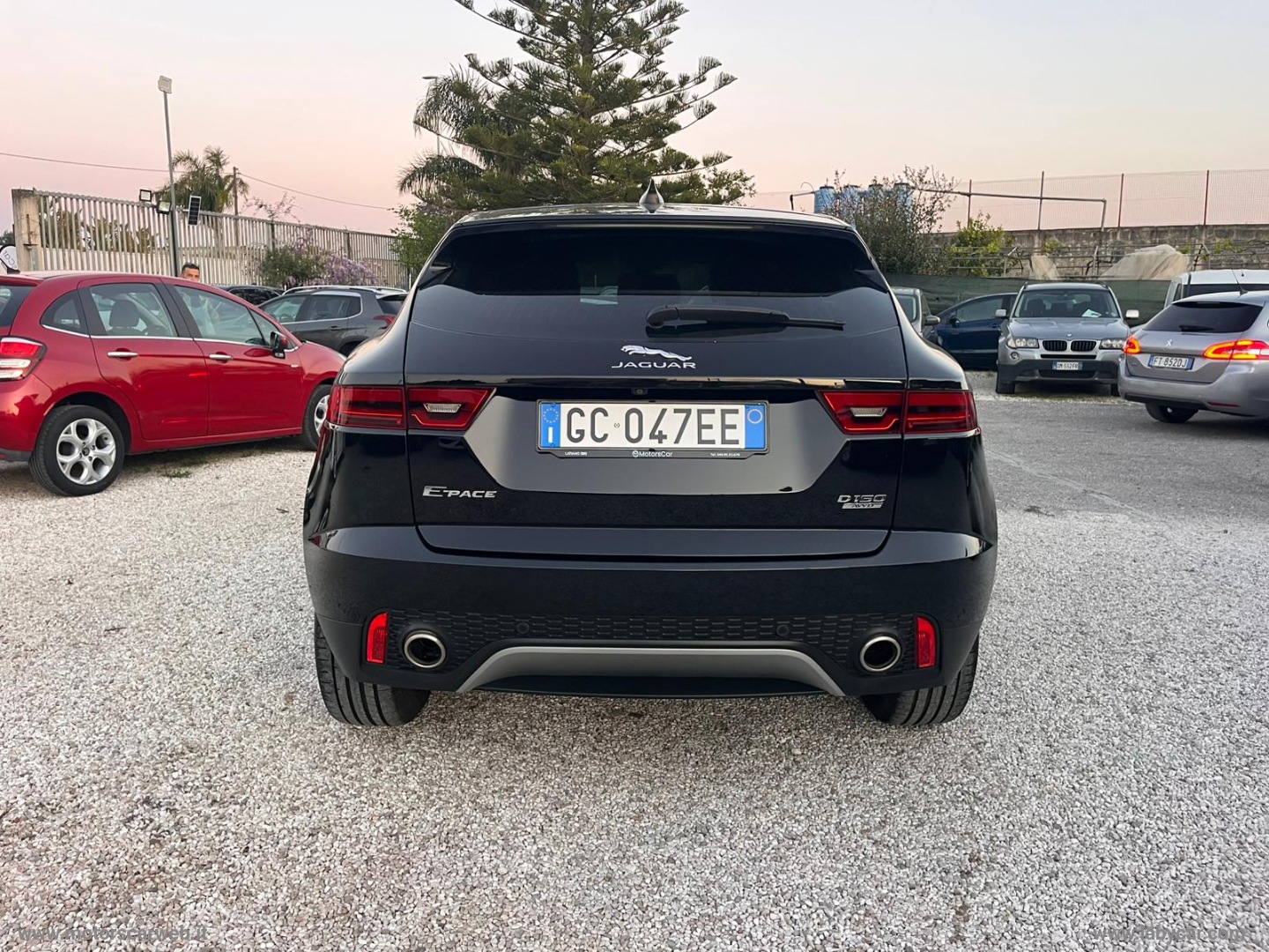 E-Pace 2.0D 150CV AWD aut. R-Dynamic S AUTOCARRO - immagine 6