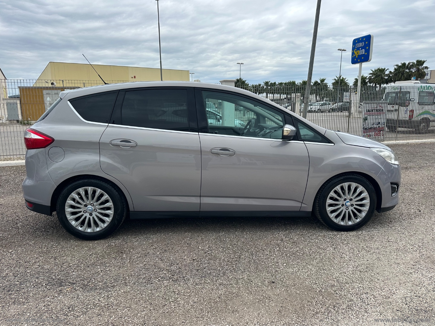 C-Max 1.6 TDCi 115 CV Plus - immagine 6