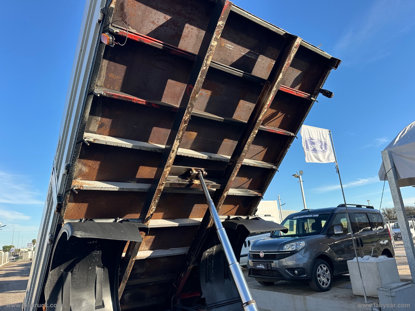 EUROCARGO TECTOR 75E15 RIBALTABILE CON GRU-PINZA ROTANTE - immagine 6