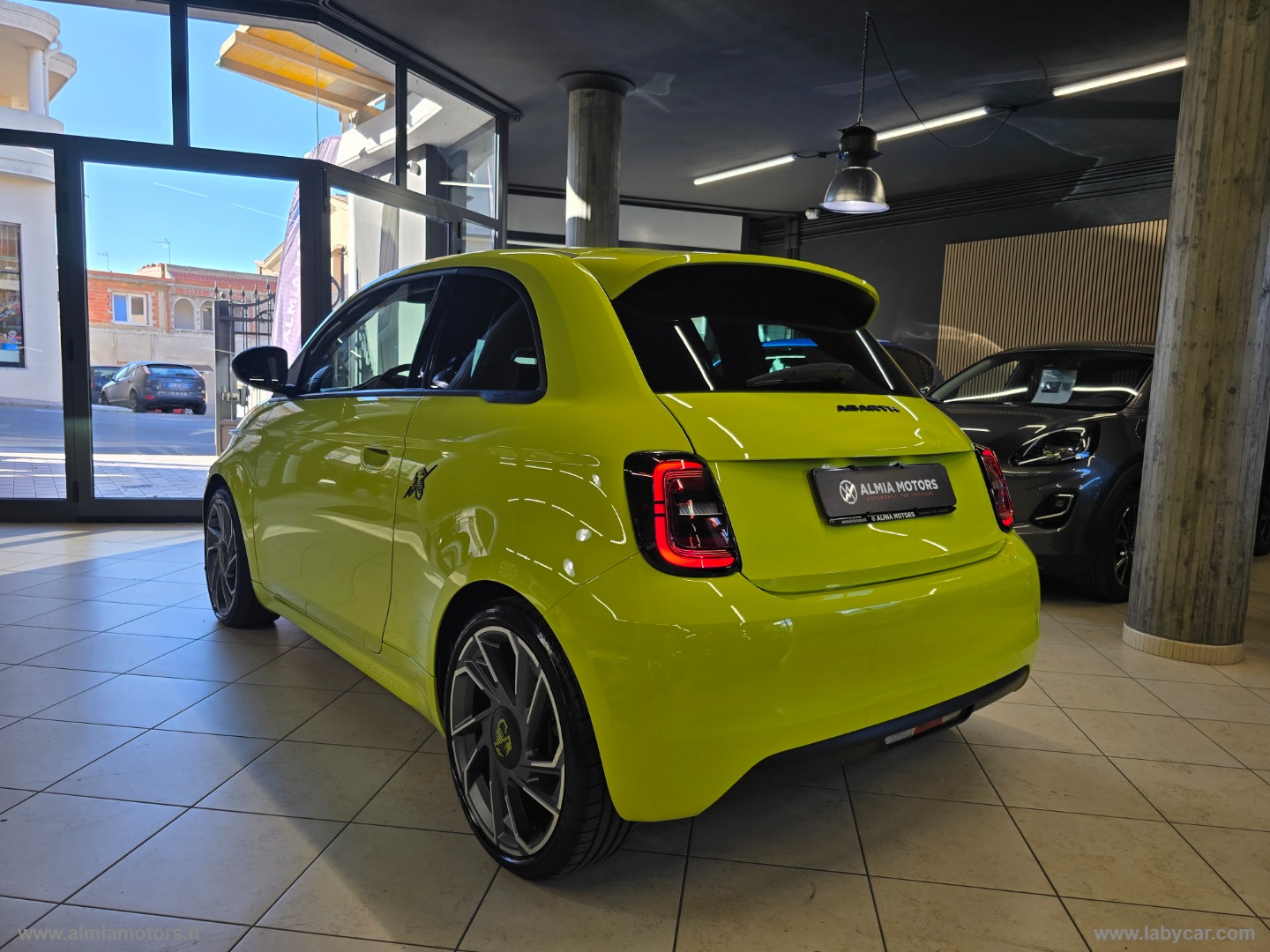 500e Turismo - immagine 6