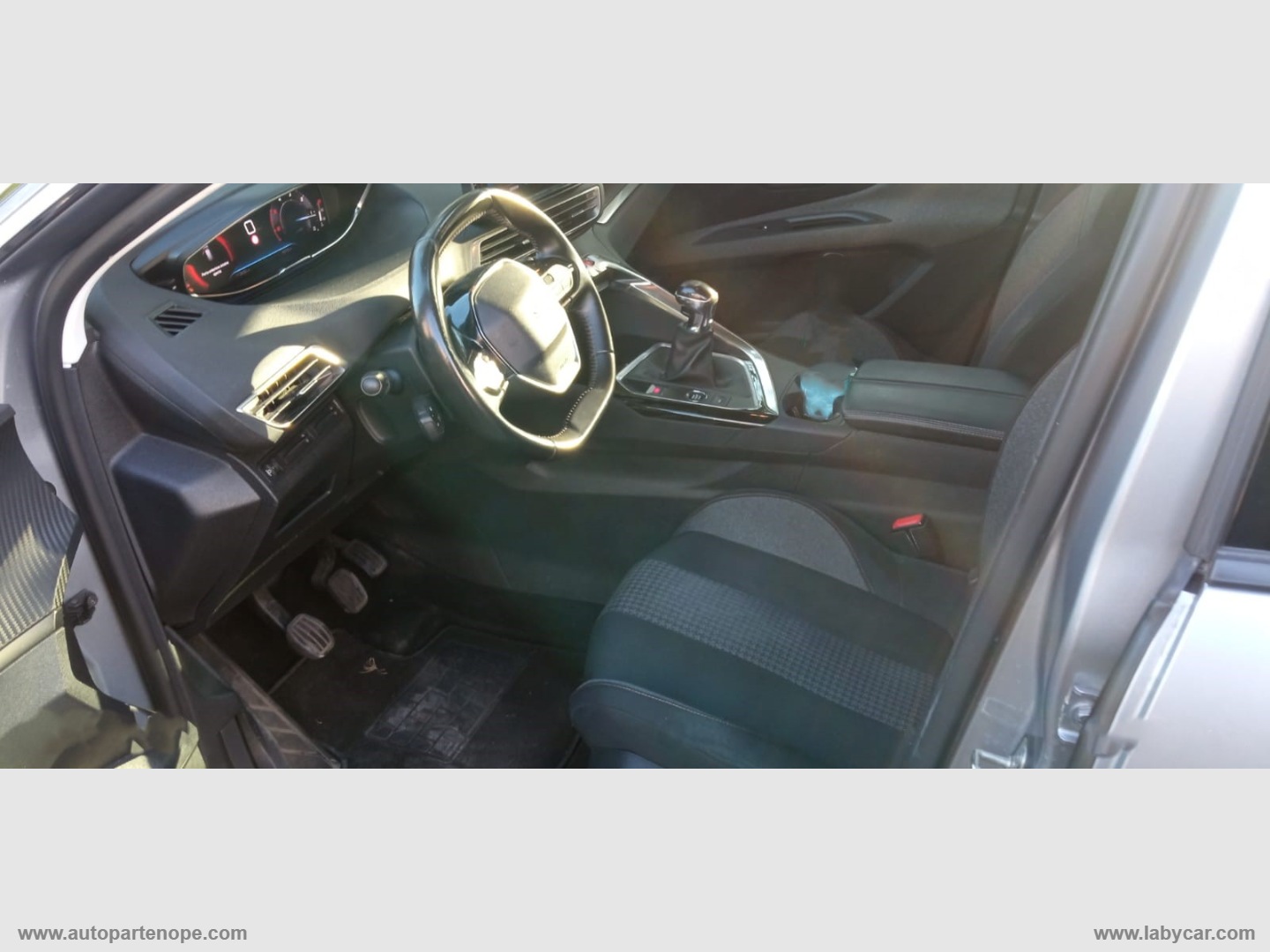 3008 BlueHDi 130 S&S Business IN ARRIVO - immagine 6