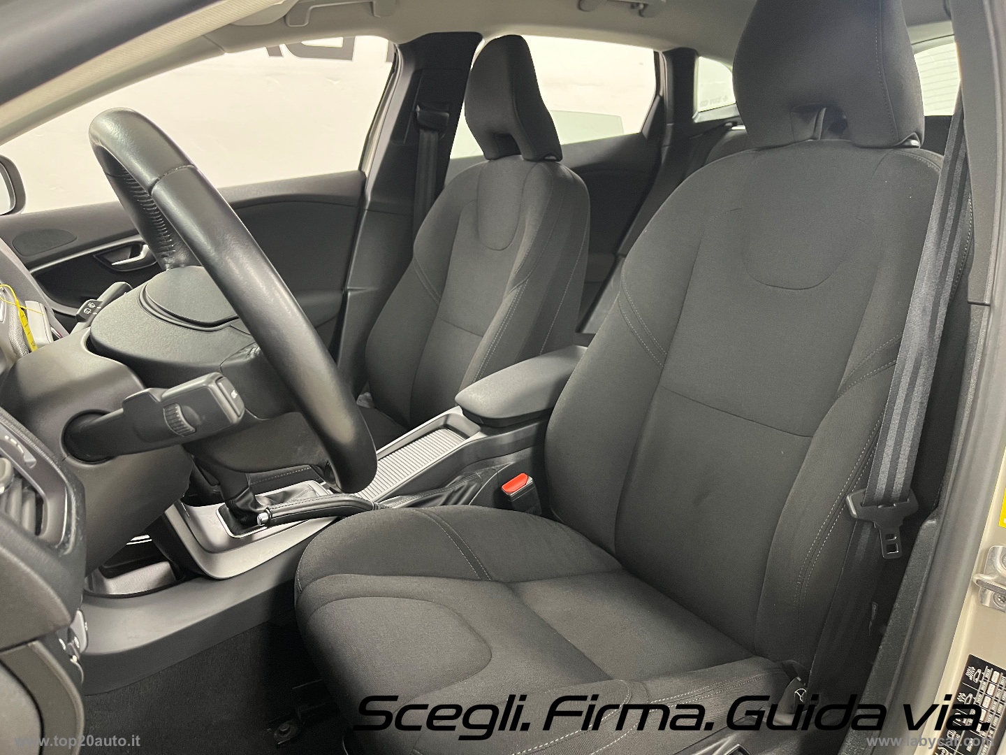 V40 Cross Country D2 Geartronic Business - immagine 6