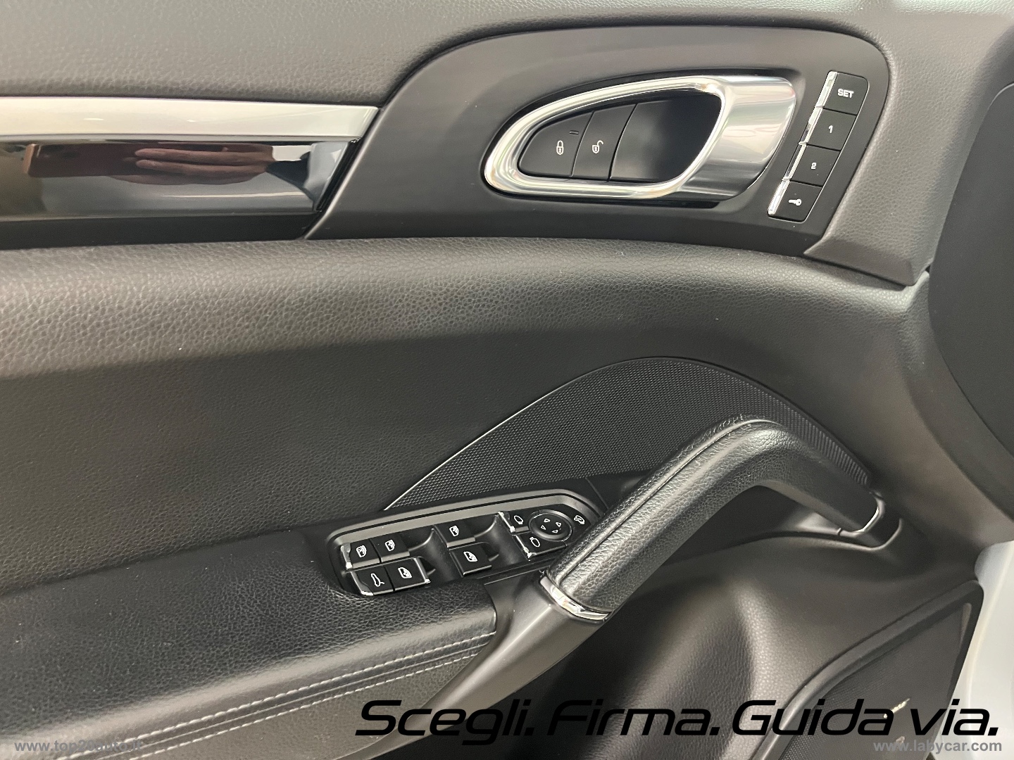 Cayenne 3.0 Diesel TETTO LUNGO PELLE TOTALE CERCHI 21 - immagine 6