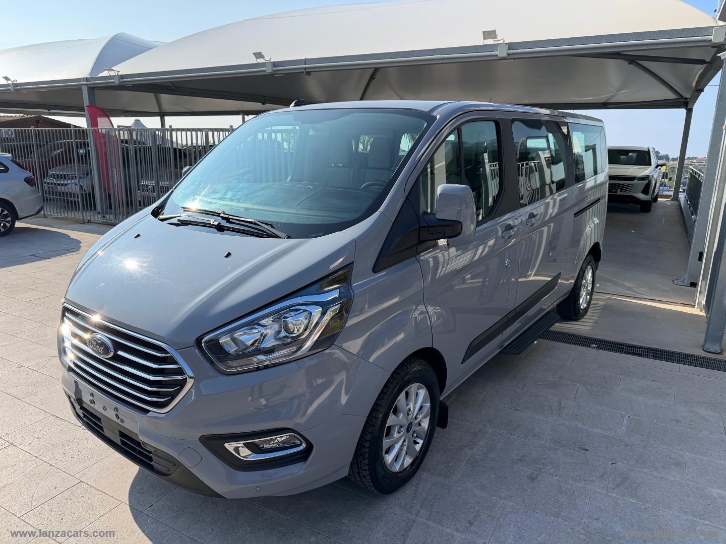 Tourneo Custom 320 2.0 TDCi 105 PL Trend - immagine 6