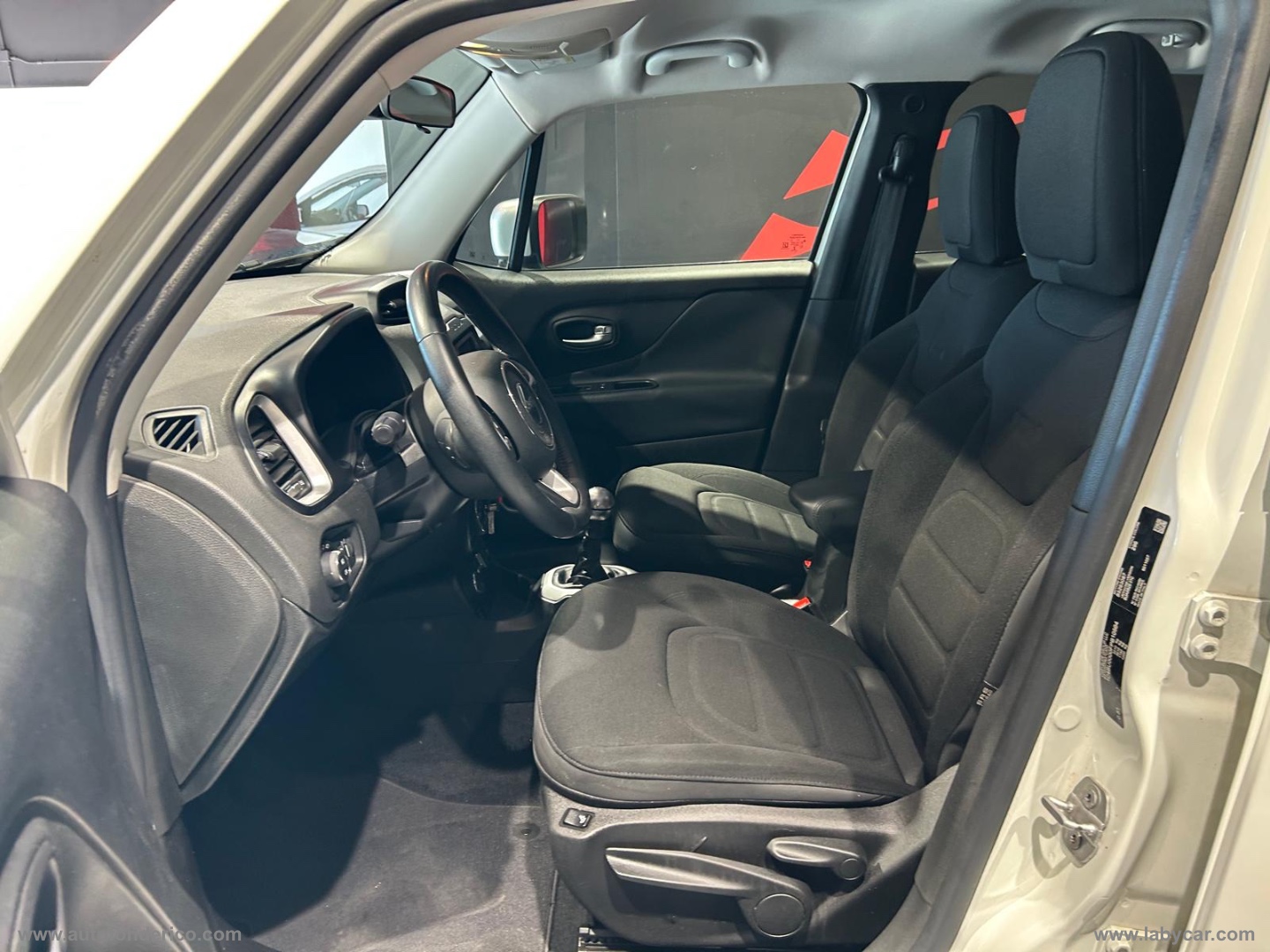 Renegade 2.0 Mjt 140 CV 4WD Limited - immagine 6