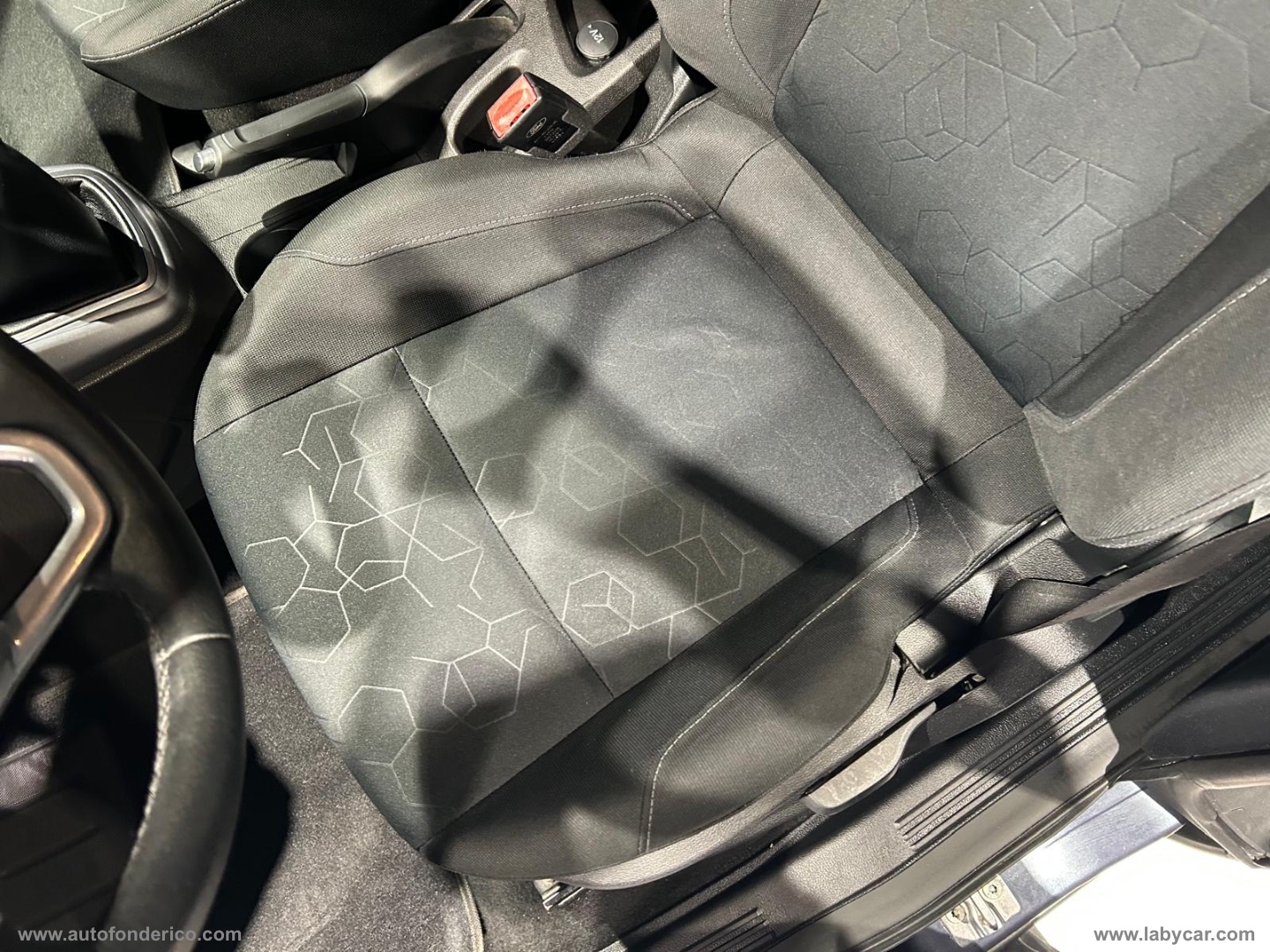 B-Max 1.5 TDCi 75 CV Business - immagine 6