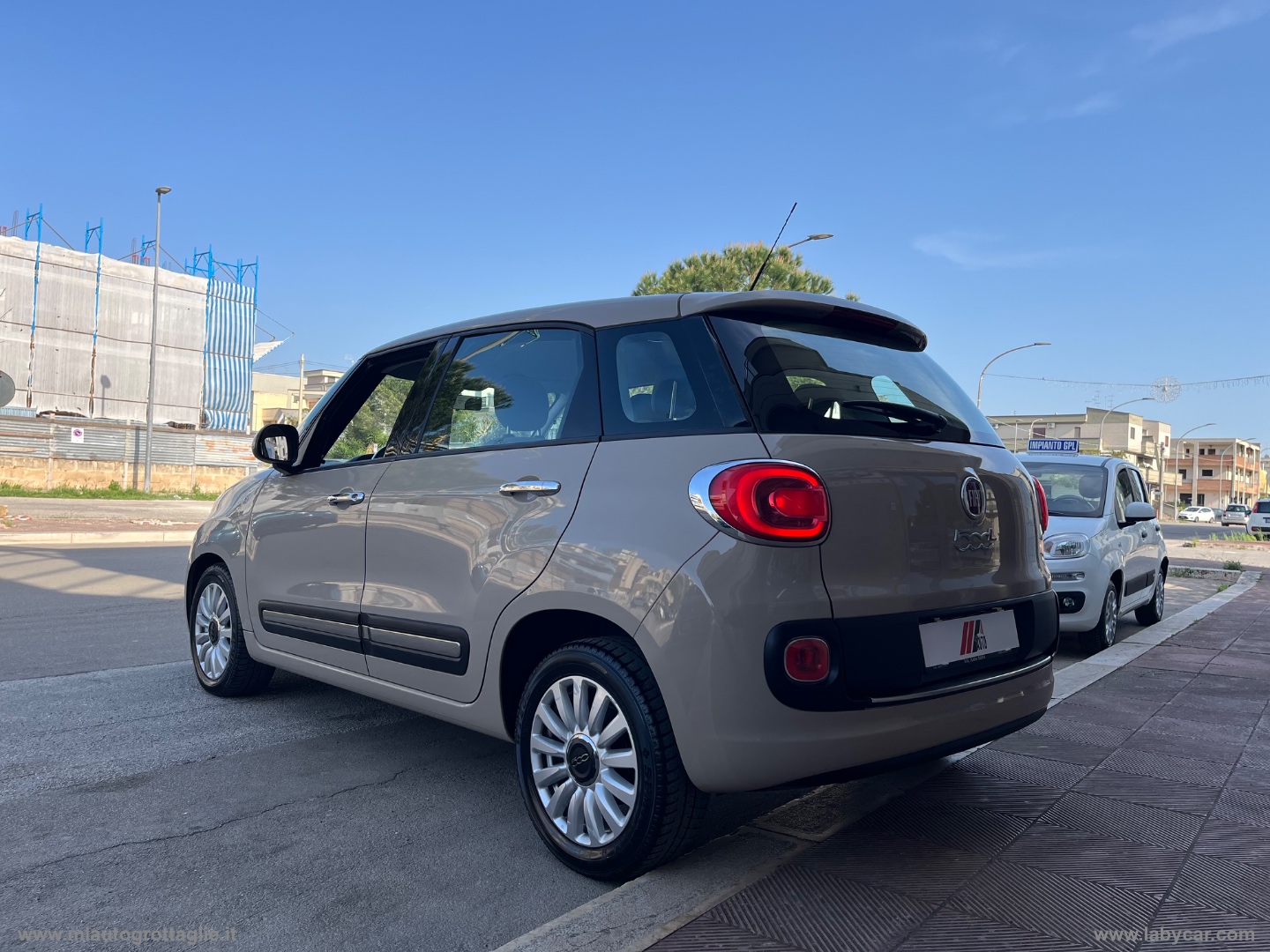 500L 1.4 95 CV Lounge - immagine 6