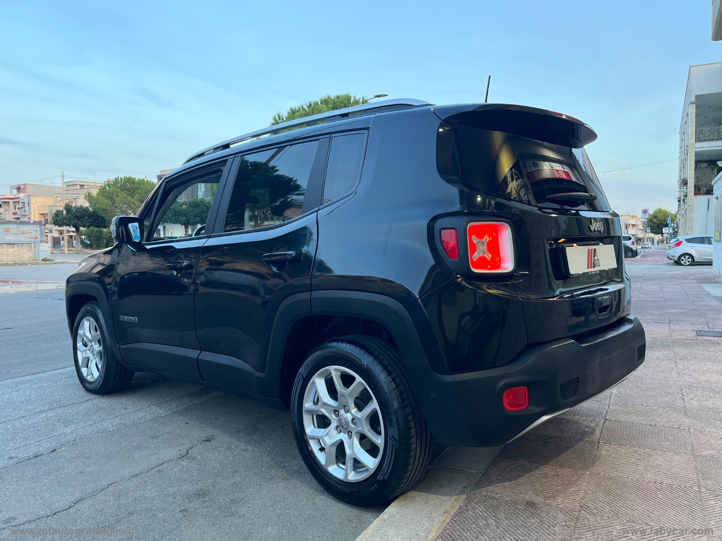 Renegade 1.6 Mjt 120CV Limited - immagine 6