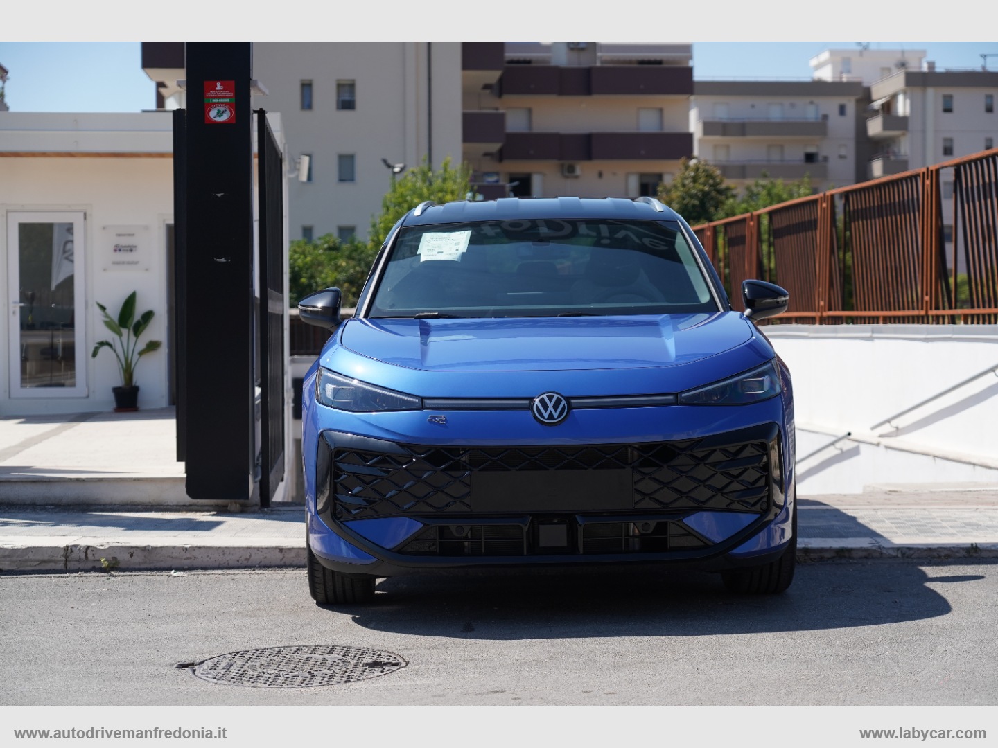 T-Roc 1.5 TSI ACT R-Line - immagine 6
