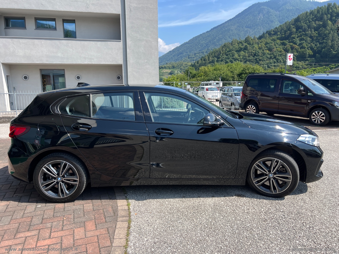 120d xDrive 5p. Sport RETROCAMERA - immagine 6