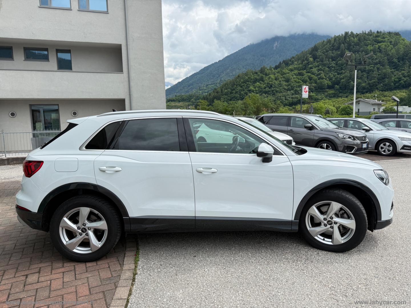 Q3 SPB 40 TDI quattro S tr. Ident. Black - immagine 6
