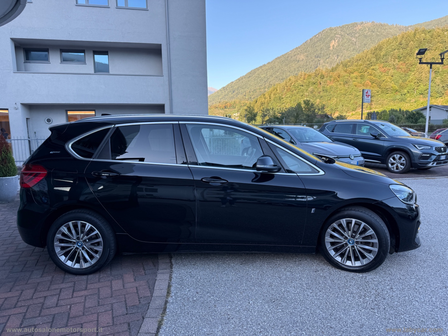 225xe Active Tourer iPerf.Advantage aut. - immagine 6
