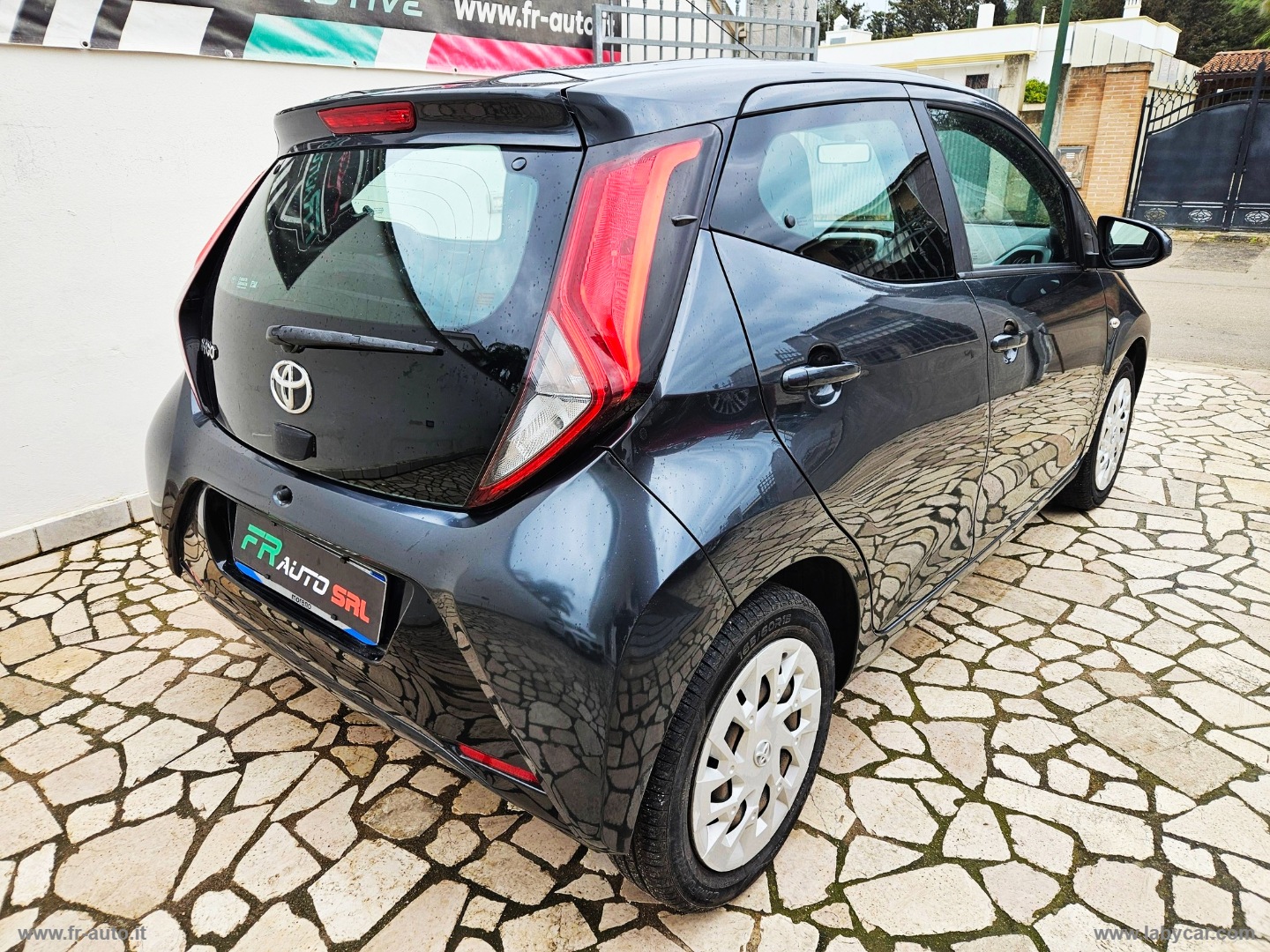 Aygo 1.0 VVT-i 72 CV 5p. x-cite - immagine 6