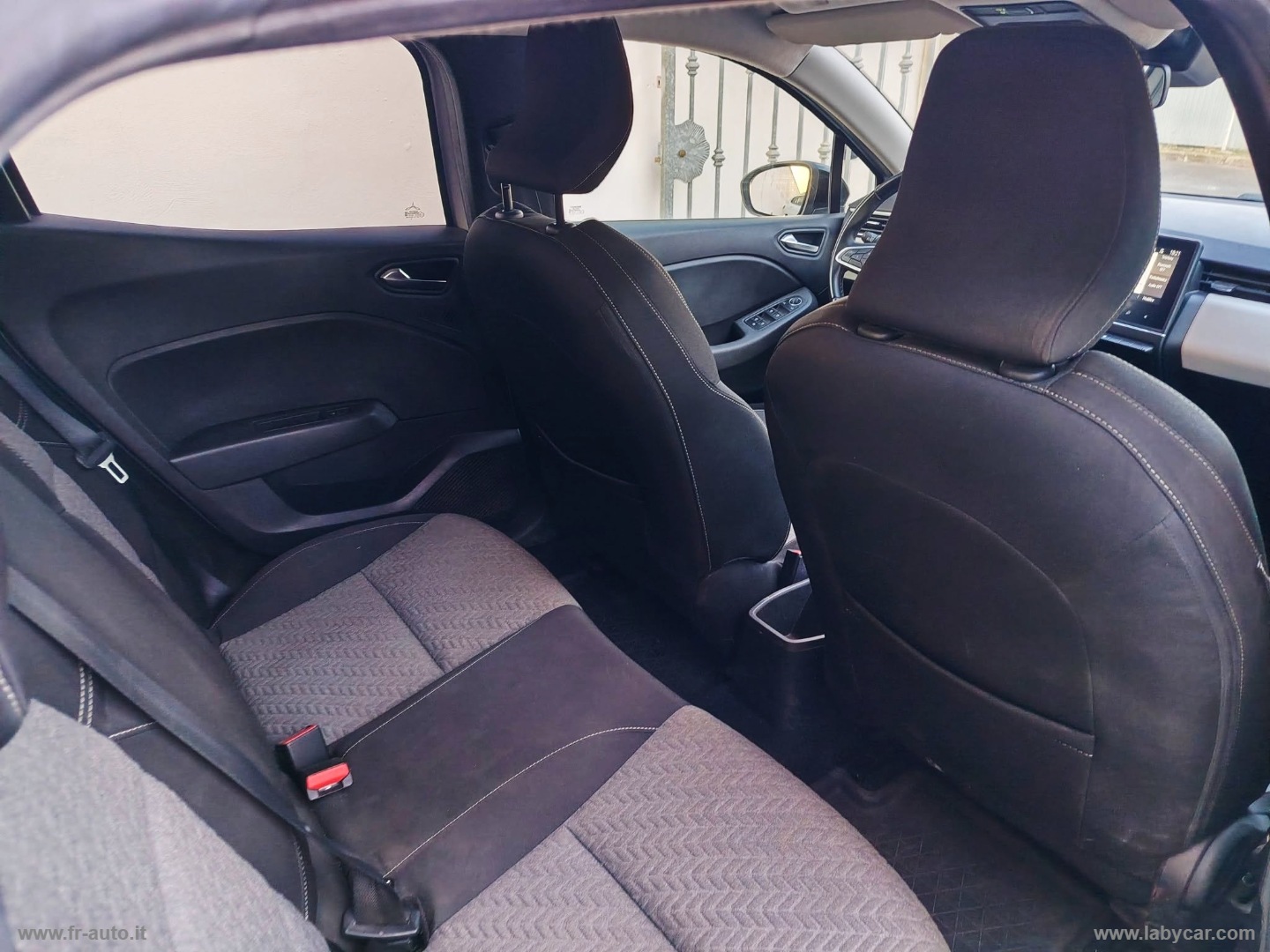 Clio Blue dCi 100 CV Evolution - immagine 6