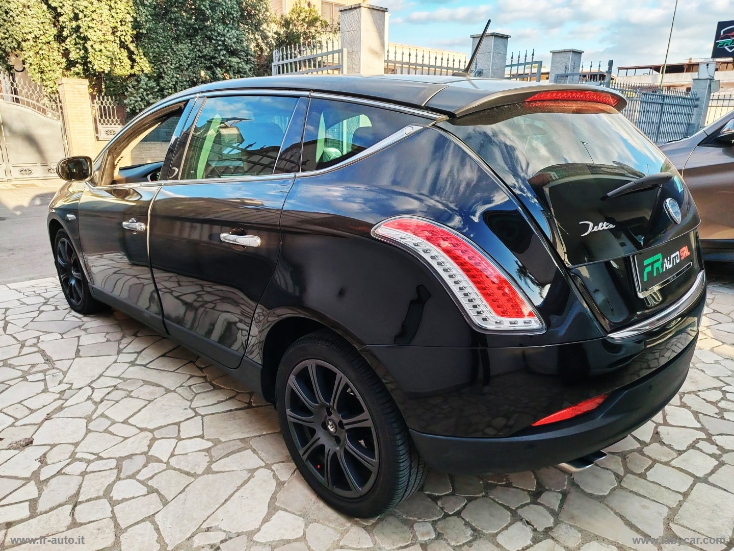 Delta 1.9 MJT Twinturbo Executive - immagine 6