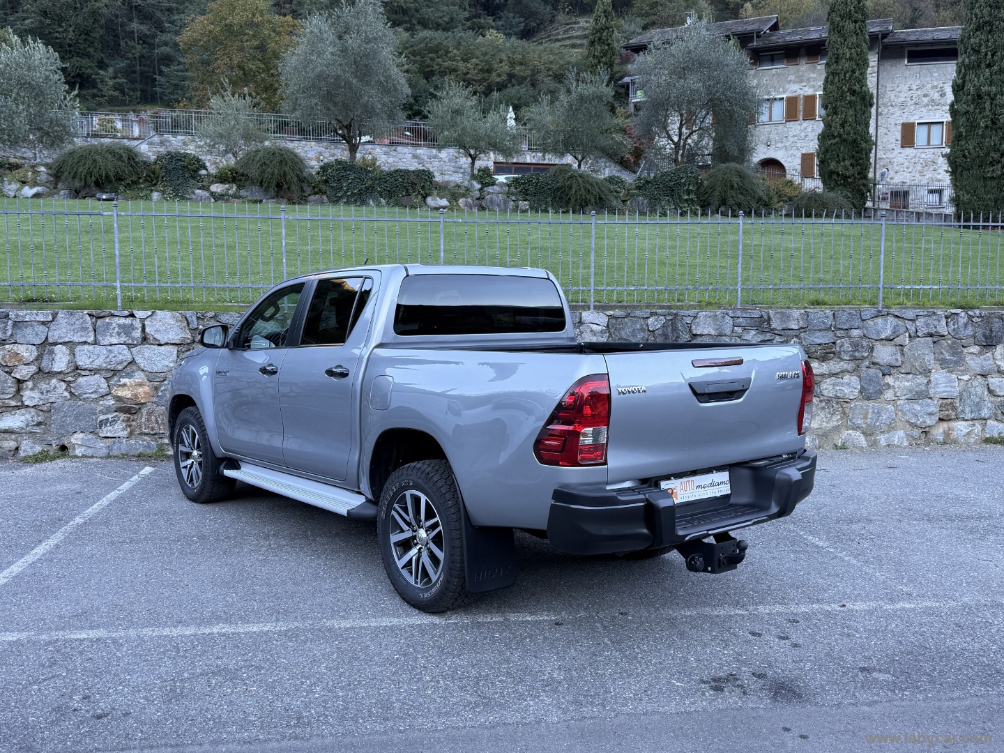 Hilux 2.4 D-4D 4WD 4p. DC Executive GANCIO CC ADATTIVO - immagine 6