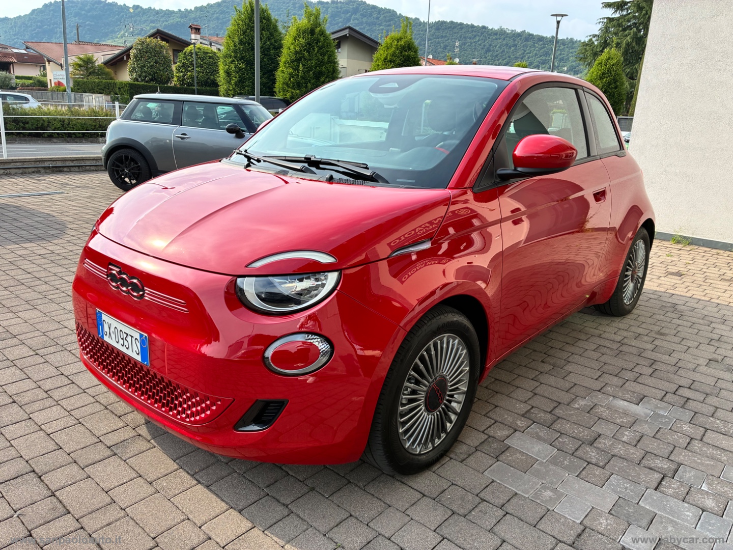 500 Red Berlina 23,65 kWh - immagine 6