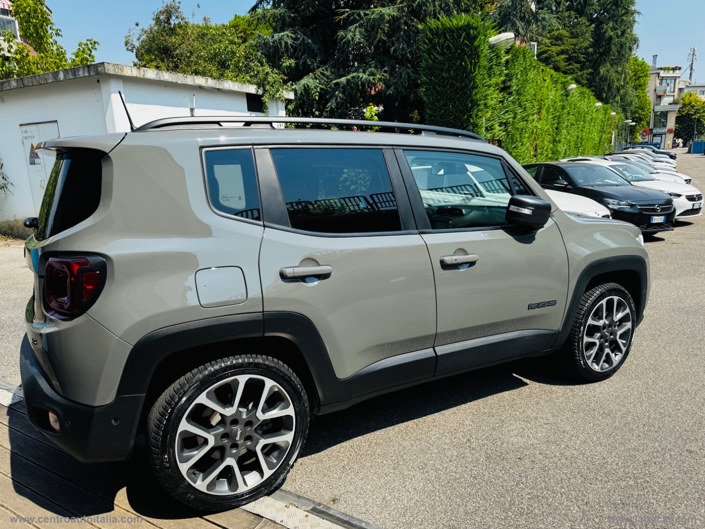 Renegade 1.3 T4 PHEV 4xe Trailhawk - immagine 6