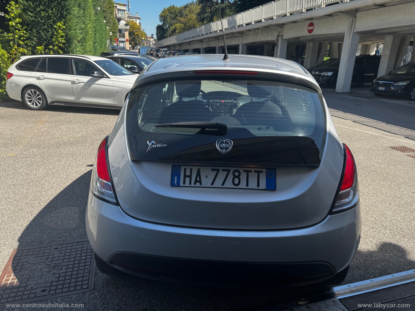 Ypsilon 0.9 T.Air 85 CV 5p. S&S Silver - immagine 6