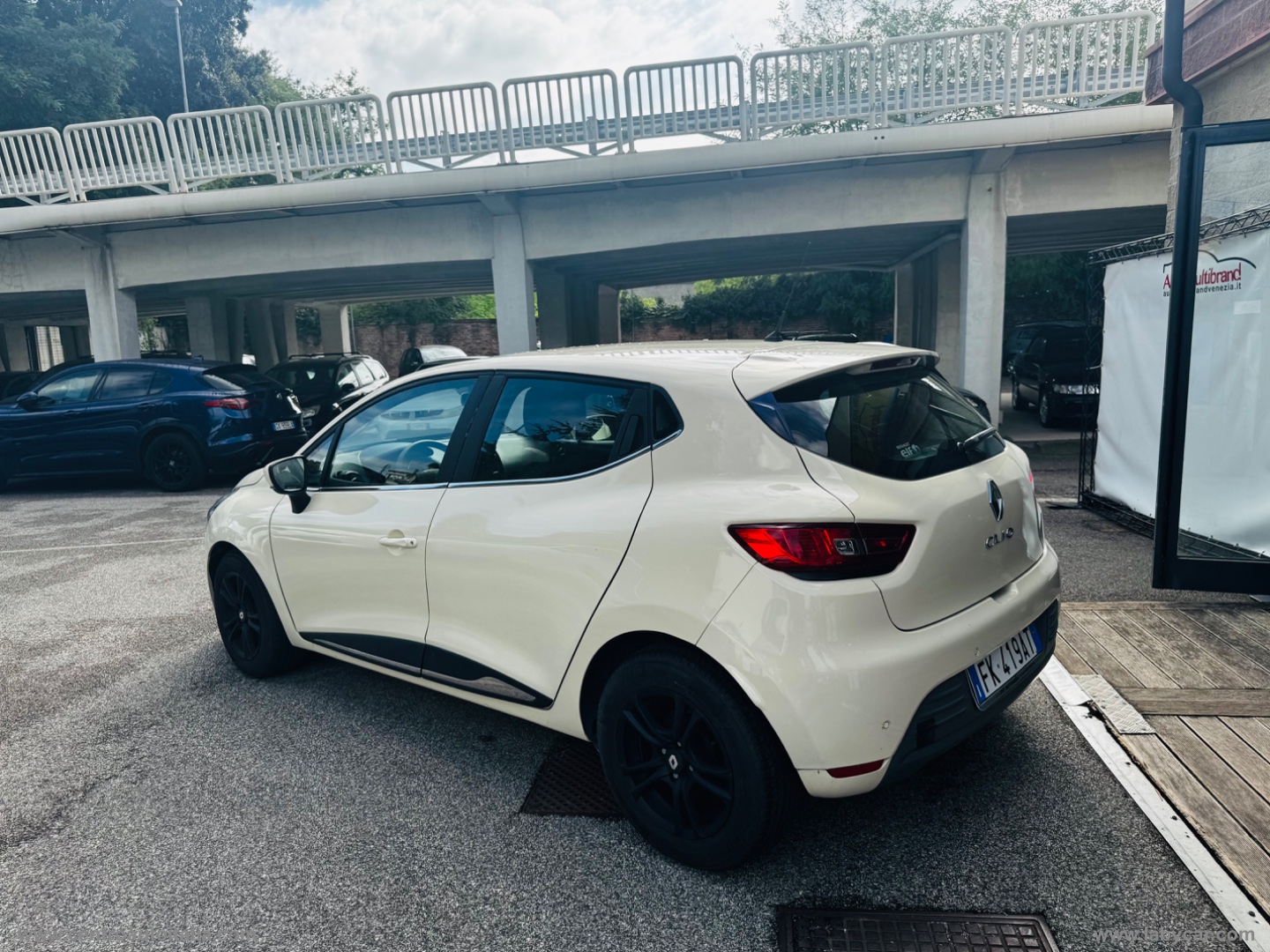 Clio 1.2 75 CV 5p. Duel2 - immagine 6