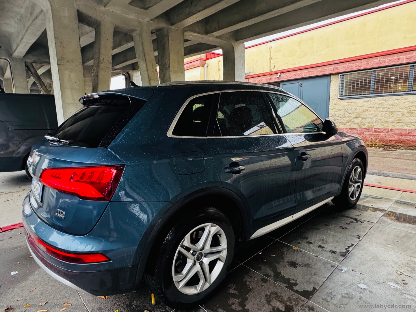 Q5 2.0 TDI quattro S tronic Business - immagine 6