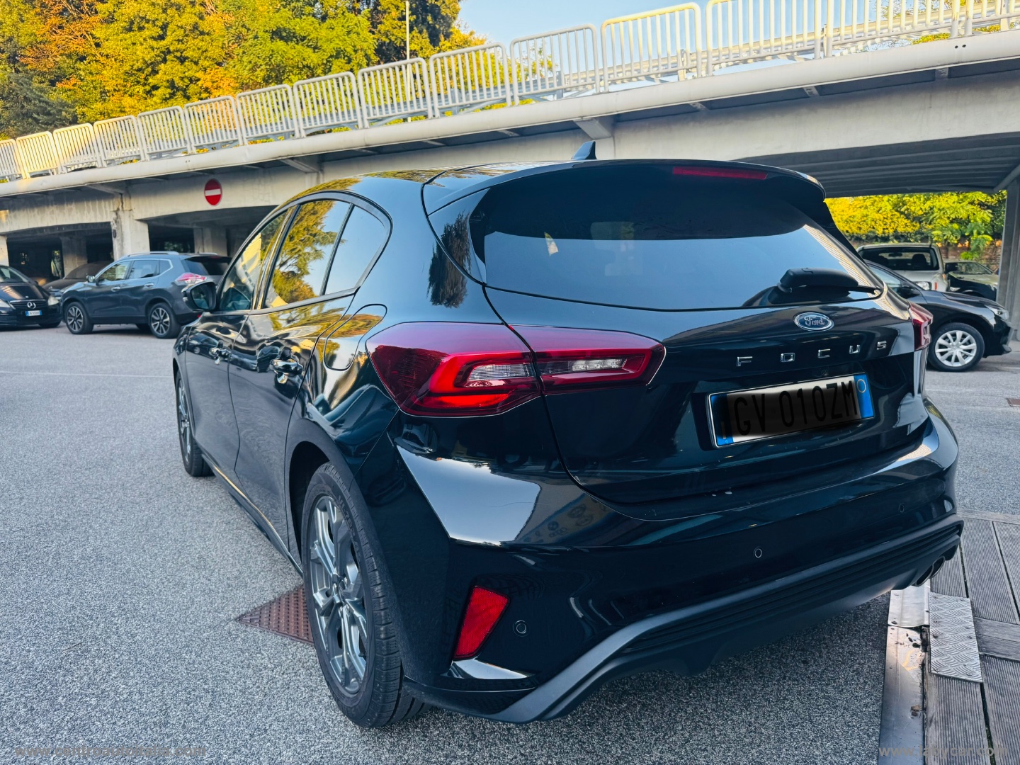 Focus 1.0 EcoBoost Hybrid 125CV 5p.ST LINE - immagine 6