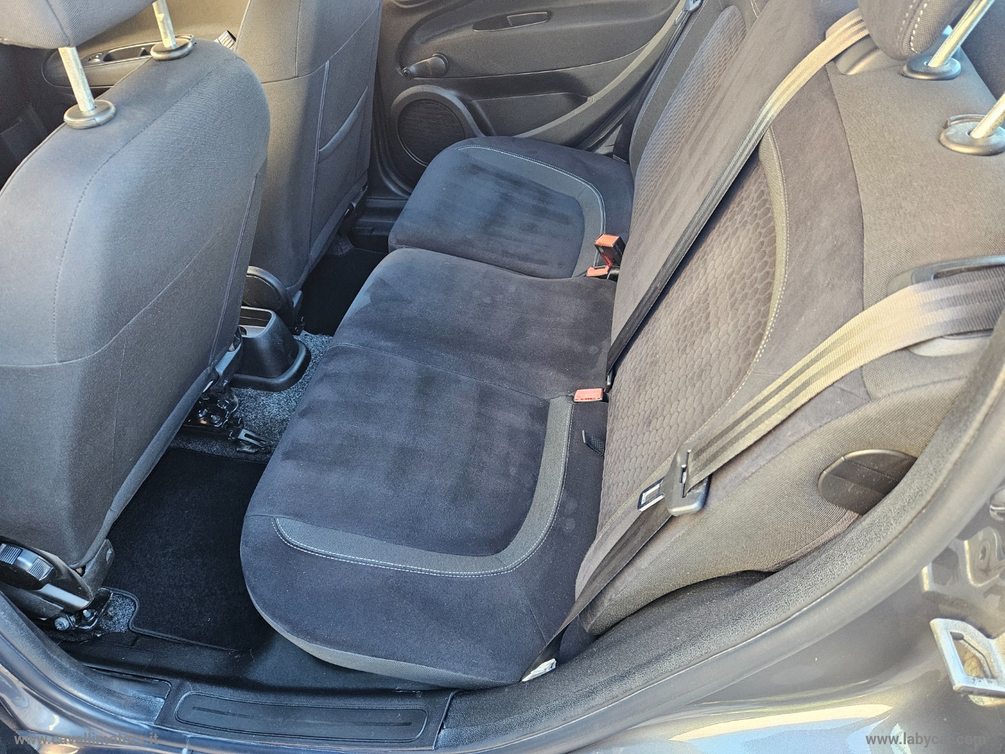 Punto 1.3 MJT II S&S 95 CV 5p. Lounge - immagine 6