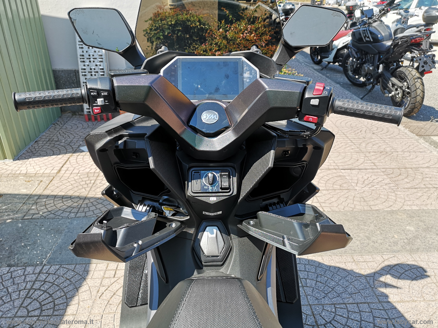 CRUISYM 400 RATE AUTO MOTO SCOOTER - immagine 6