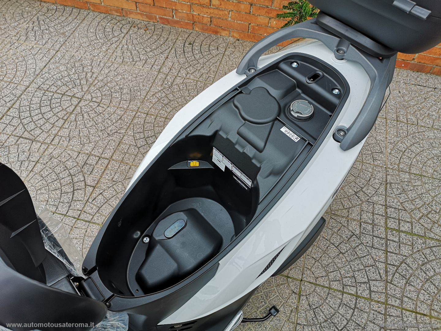 Symphony 125 SR E5+ RATE AUTO MOTO SCOOTER - immagine 6