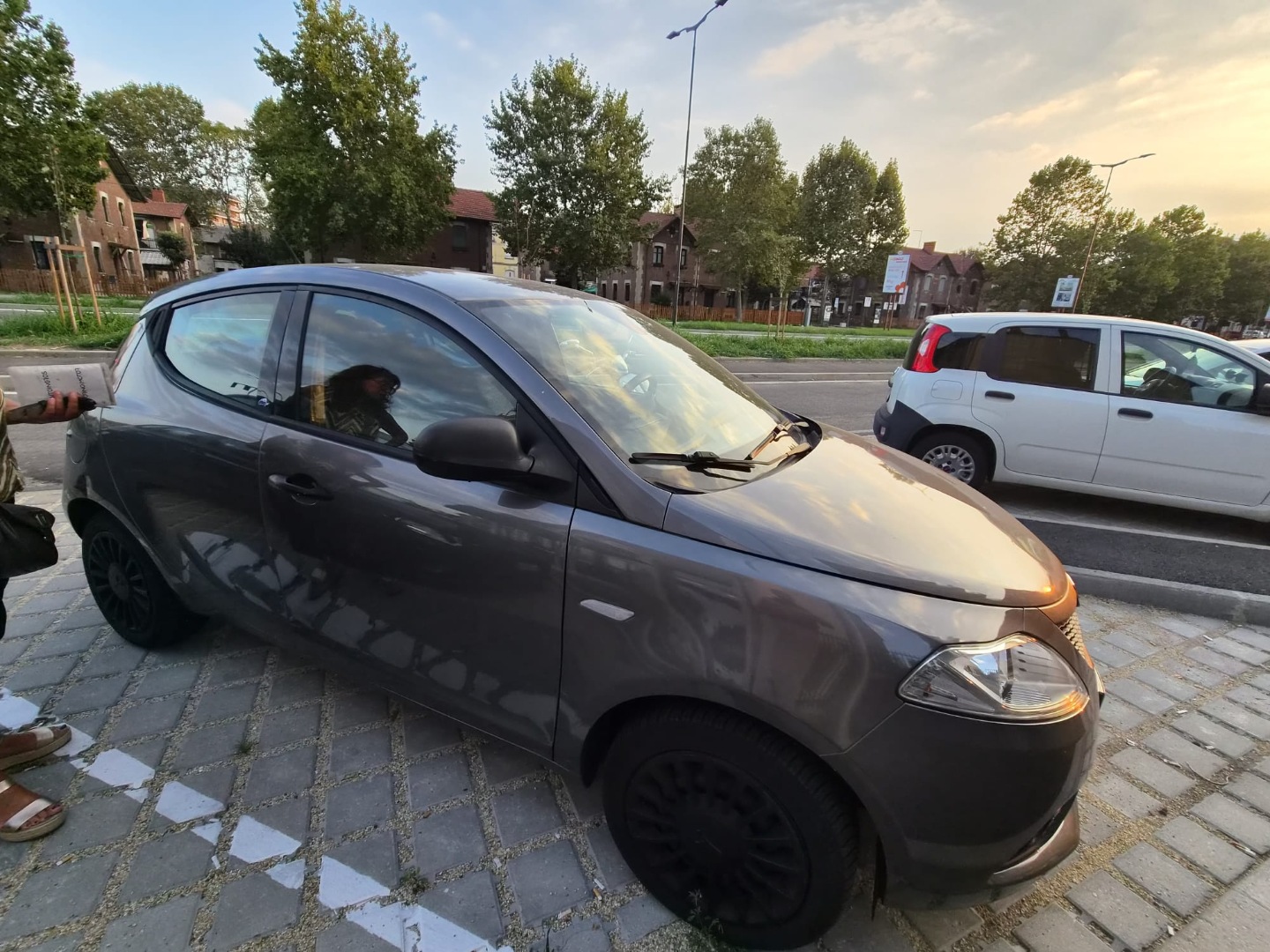 Ypsilon 1.2 69 CV 5p. Silver - immagine 6