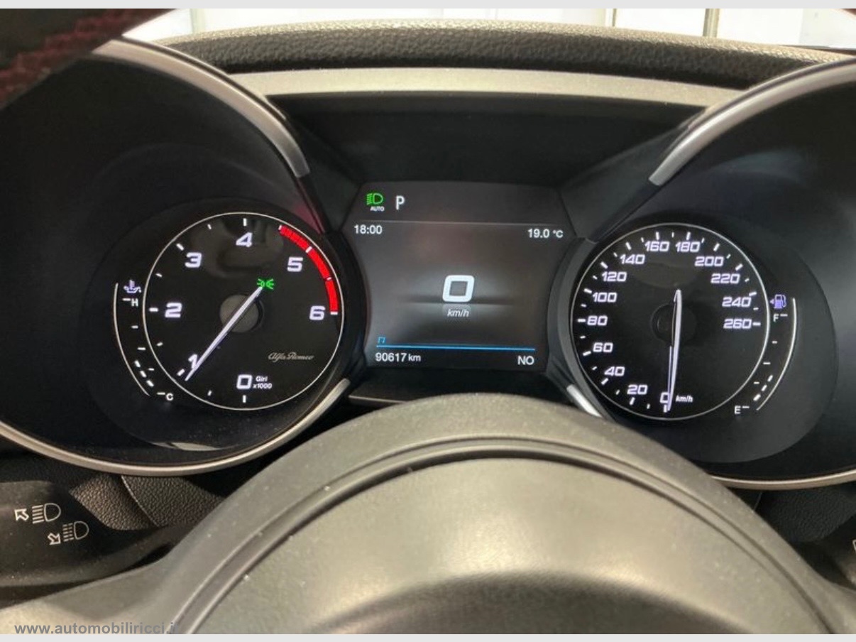 Giulia 2.2 TD 160 CV AT8 - immagine 6