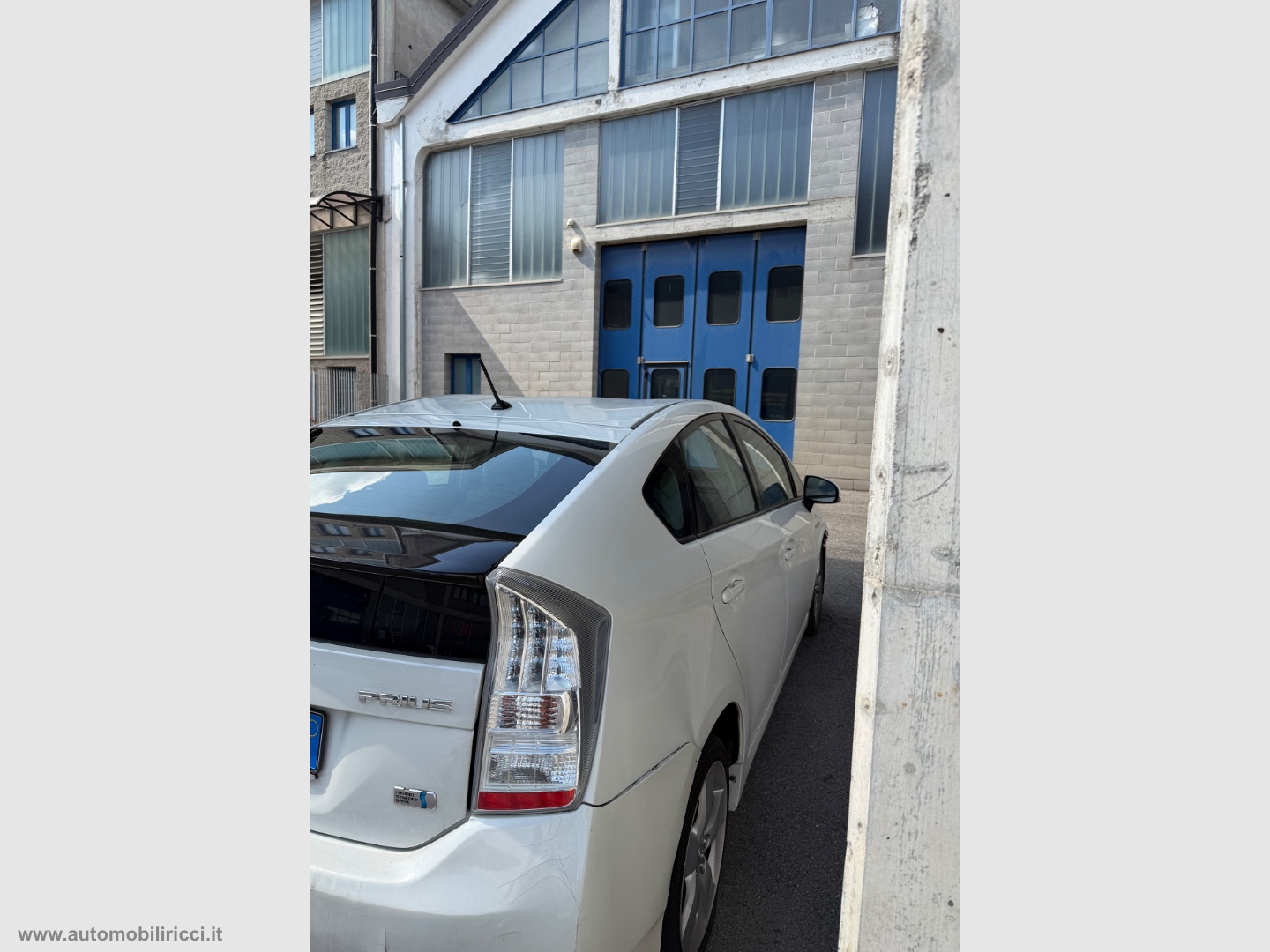 Prius 1.8 Active - immagine 6