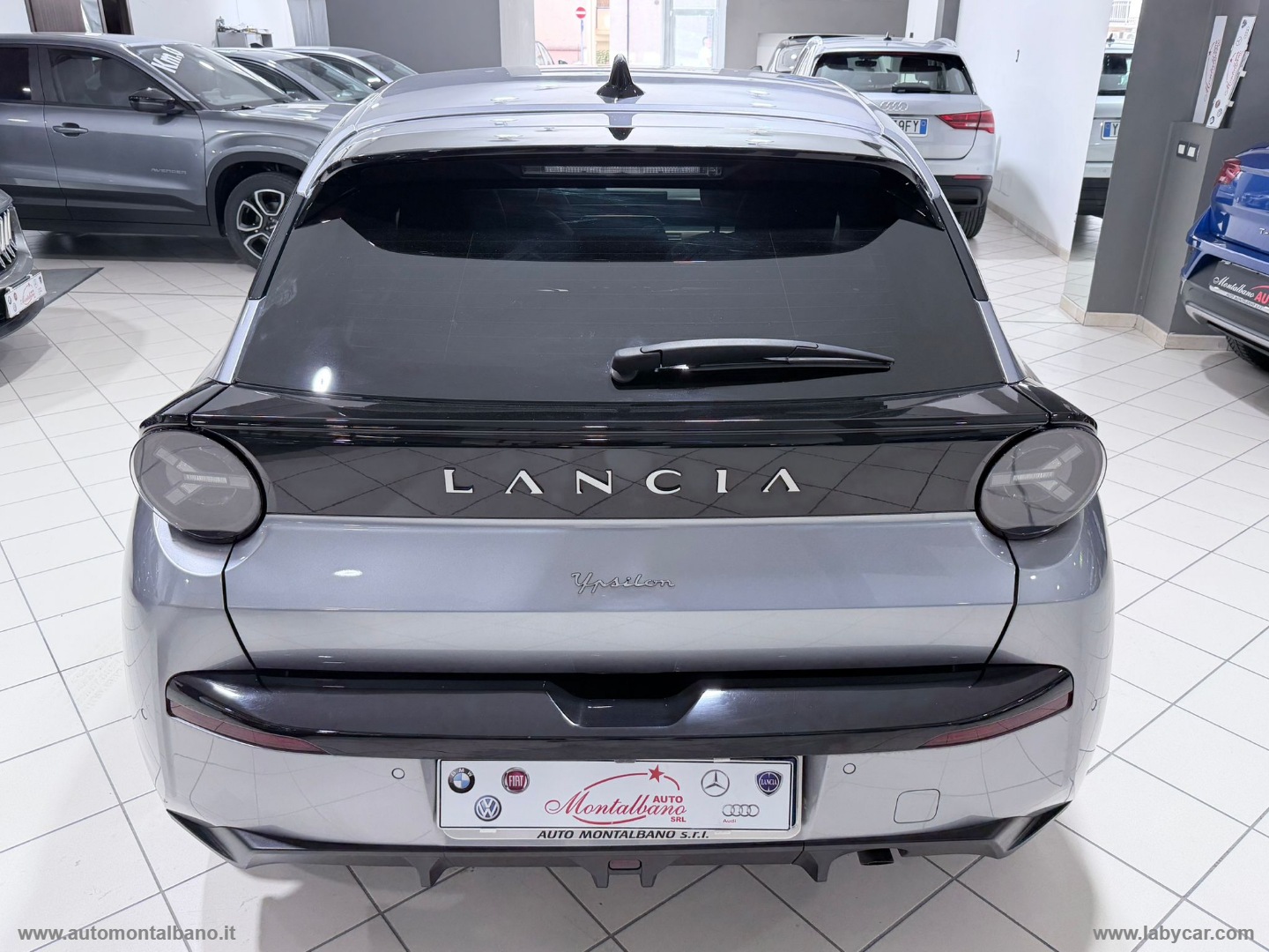 Ypsilon Hybrid e-DCT LX - immagine 6