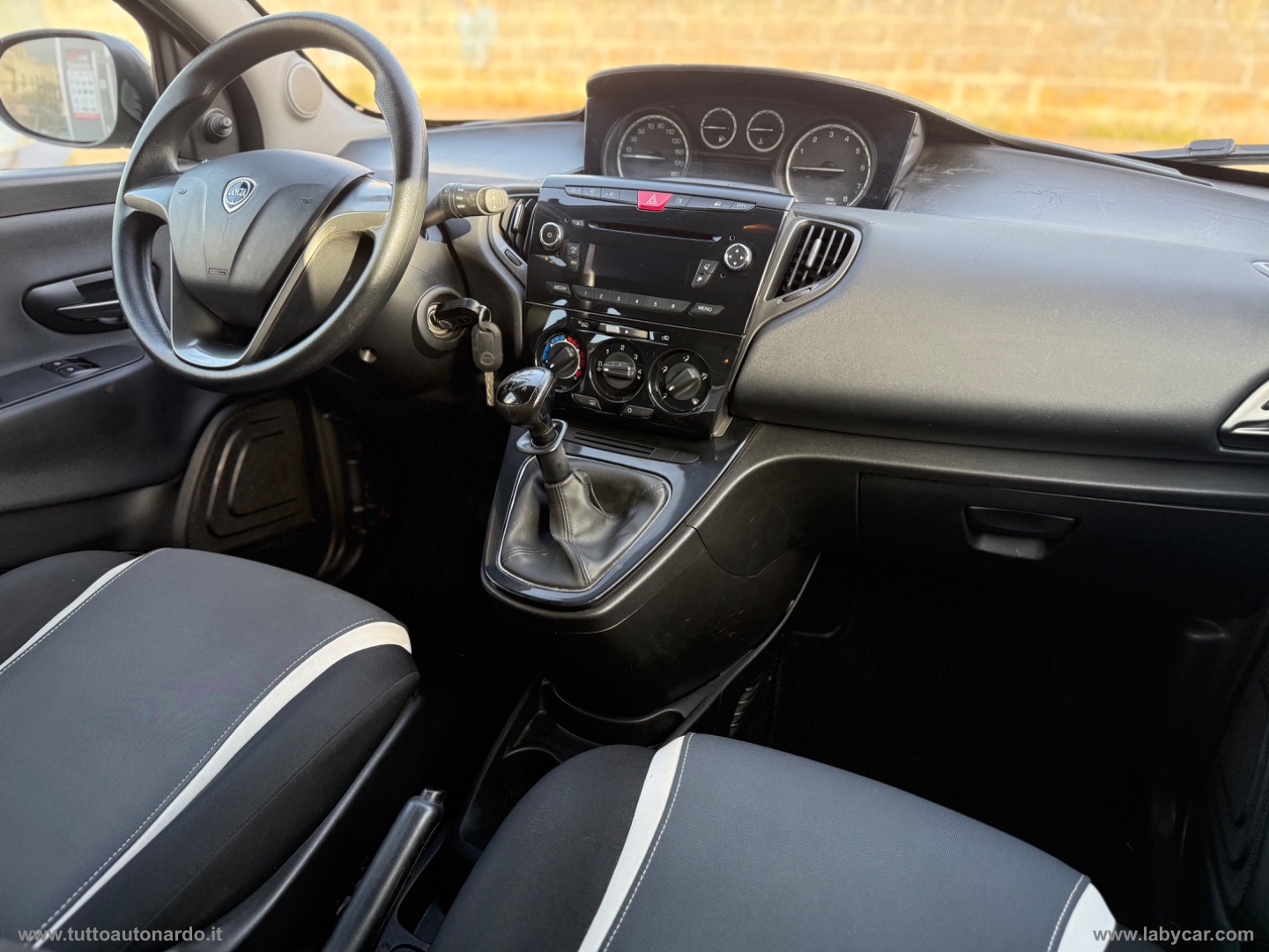 Ypsilon 1.2 69 CV 5p. Platinum - immagine 6