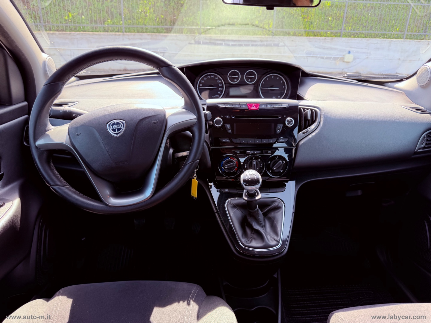 Ypsilon 1.2 69 CV 5p. S&S Gold - immagine 6