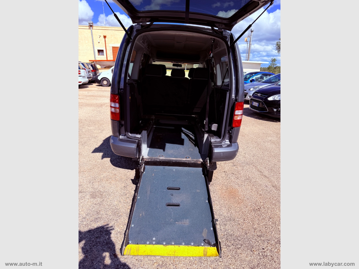 Caddy 1.6 TDI 102 CV Trendline Maxi CON PEDANA PER DISABILI - immagine 6