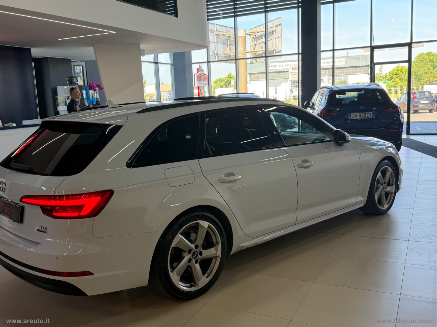 A4 Avant 2.0 TDI 190 quattro S tr Design - immagine 6