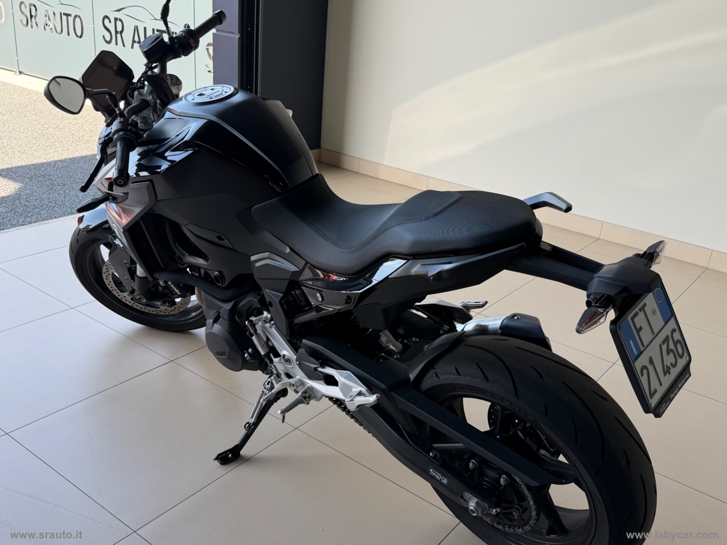 F 900 R - immagine 6