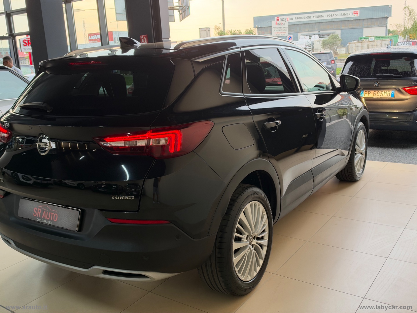 Grandland X 1.2 T 12V 130 S&S aut. Adv. - immagine 6