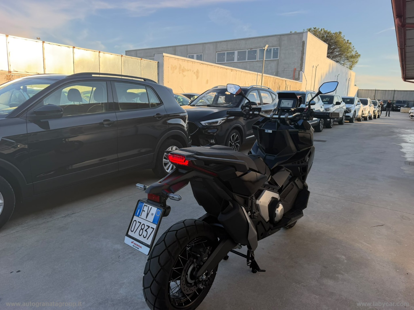 X-ADV 750 PARI NUOVO! - immagine 6