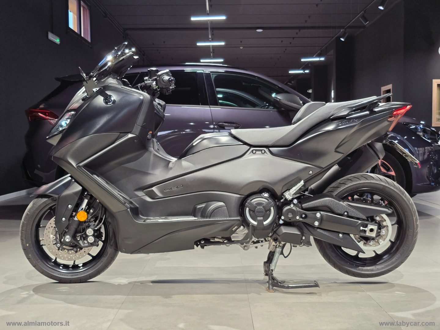 T Max 560 - immagine 6