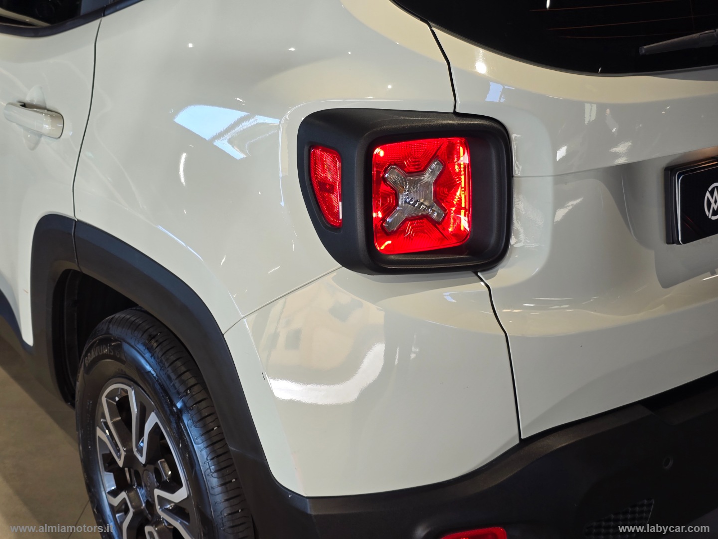 Renegade 1.6 Mjt 120CV Longitude - immagine 6