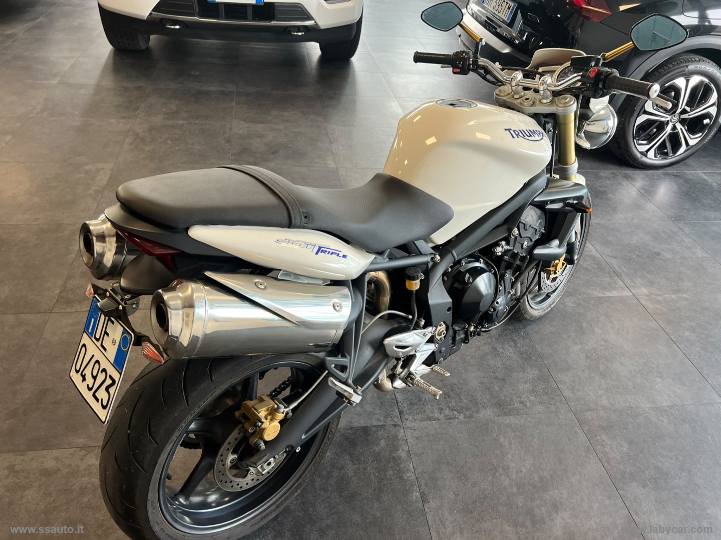 Street Triple - immagine 6