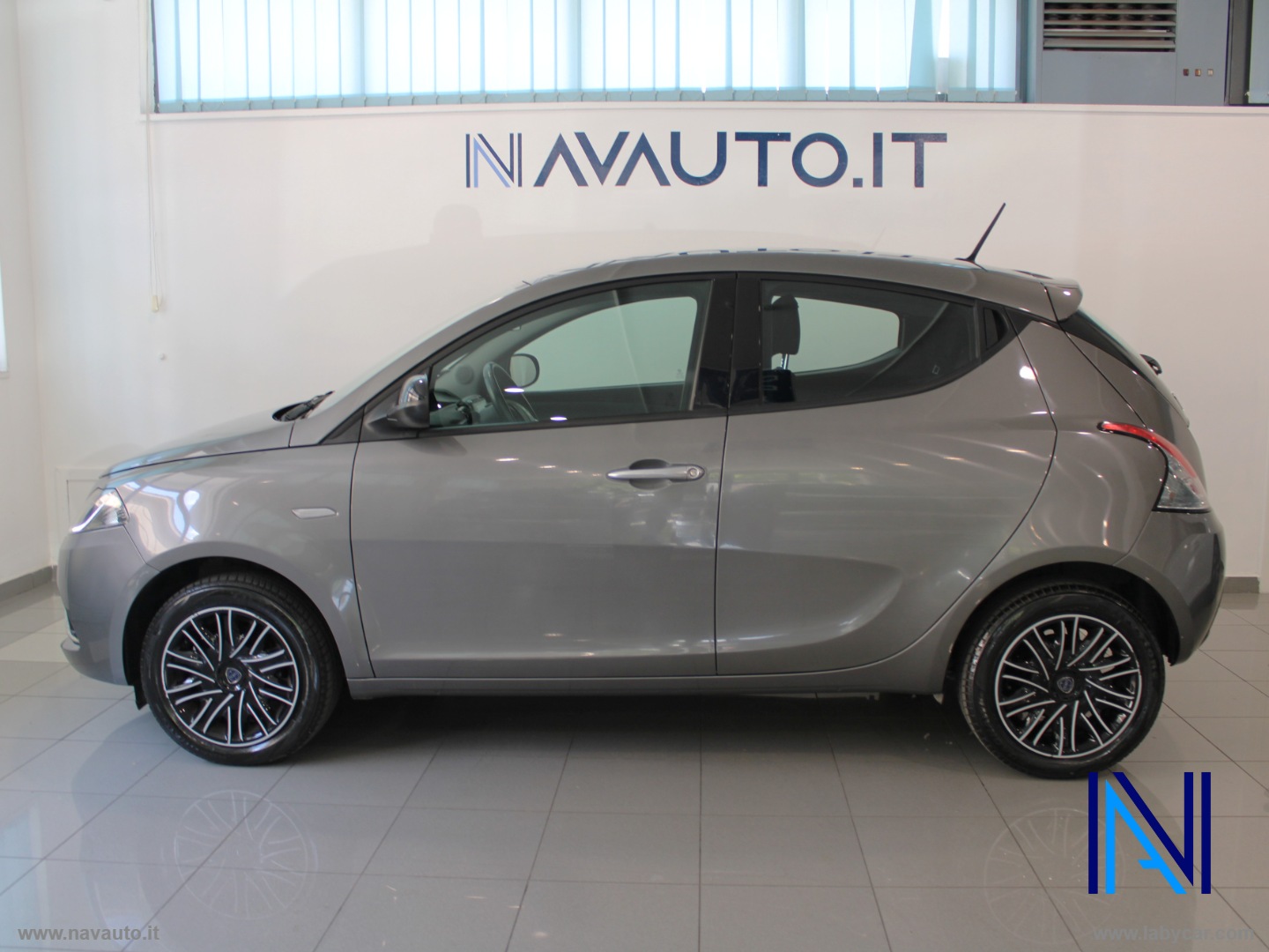 Ypsilon 1.0 FireFly 5p.S&S Hybryd Gold - immagine 6