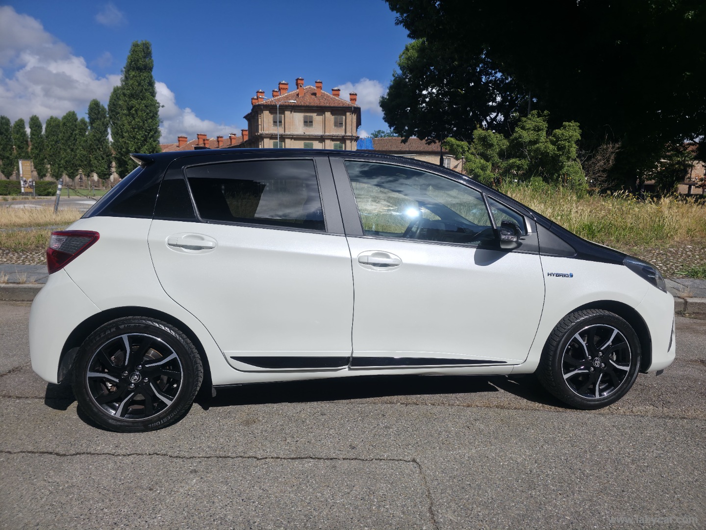 Yaris 1.5 Hybrid 5p. Y20 Bitone GARANZIA CASA MADRE - immagine 6