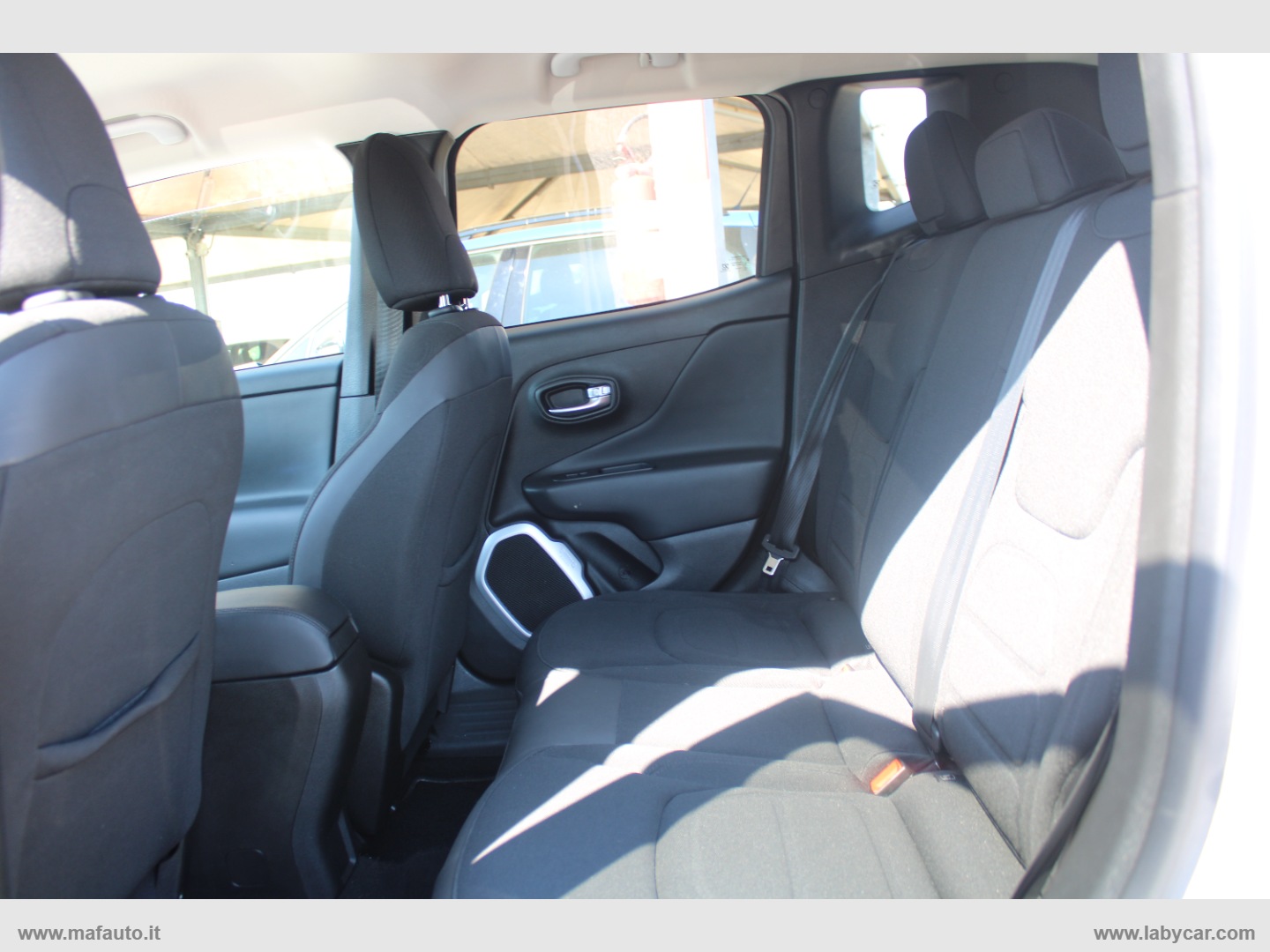 Renegade 1.6 Mjt 120CV Limited - immagine 7
