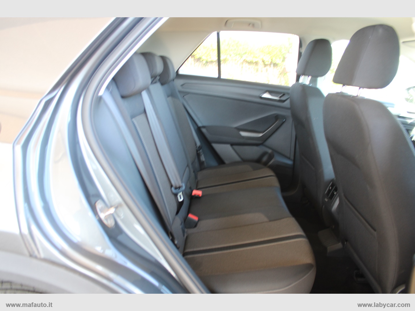 T-Roc 2.0 TDI 150 CV DSG Business - immagine 7