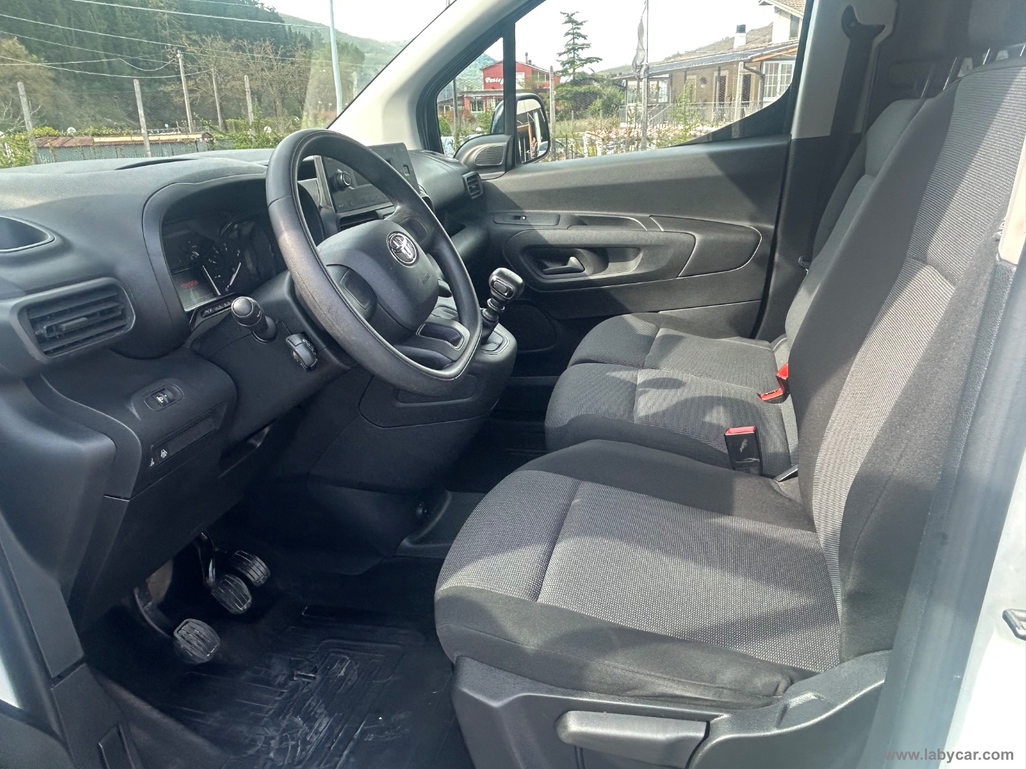 Proace City 1.2 110CV S&S PC 4p.Comfort - immagine 7